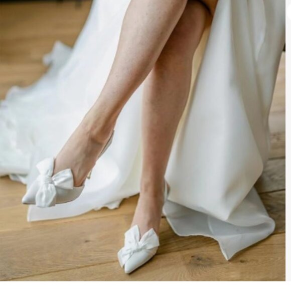 White Bowknot Pointed Toe Slingback Sandals Kitten Low Heel Slip on Elegant Shoe - Picture 1 of 8